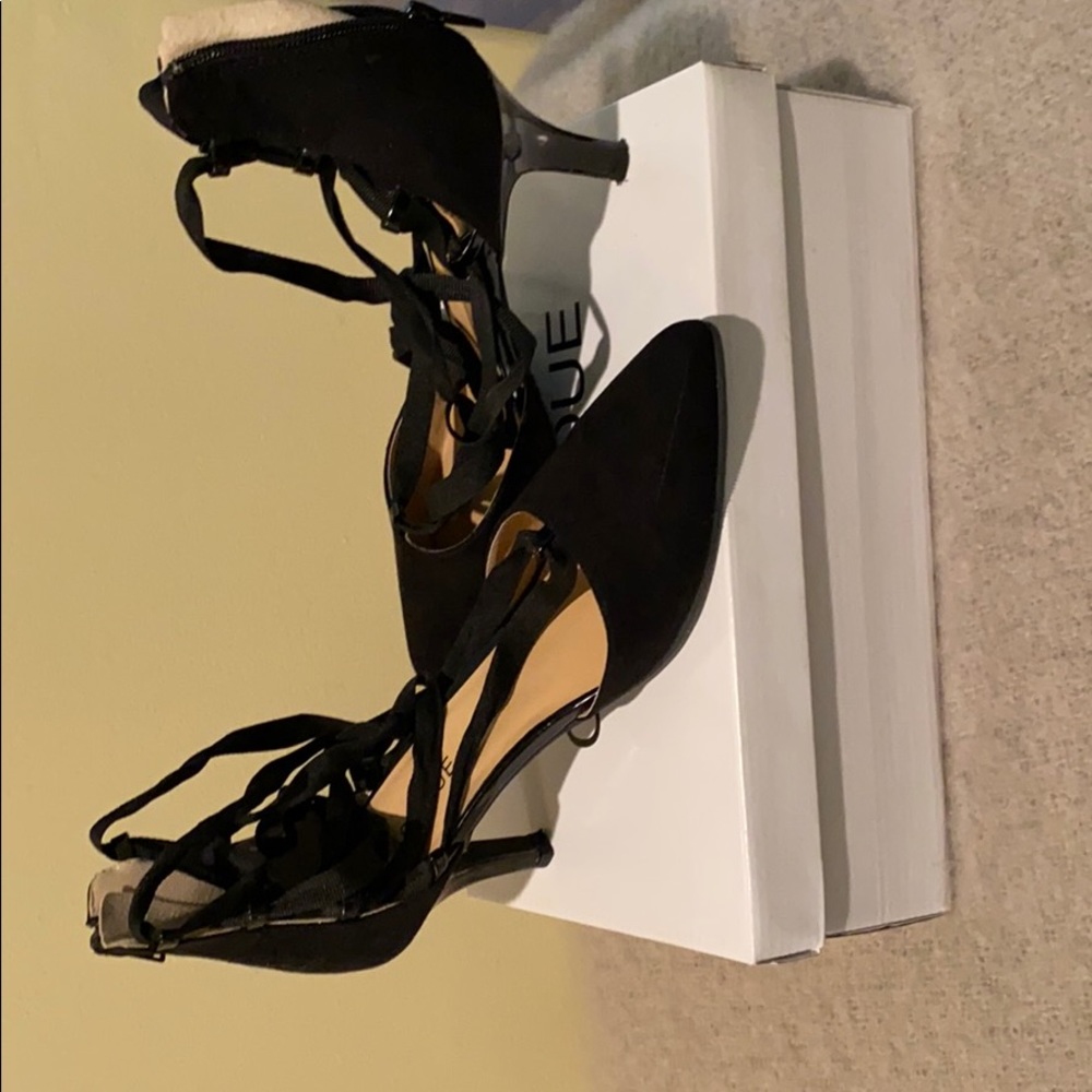 Straps straps and more straps